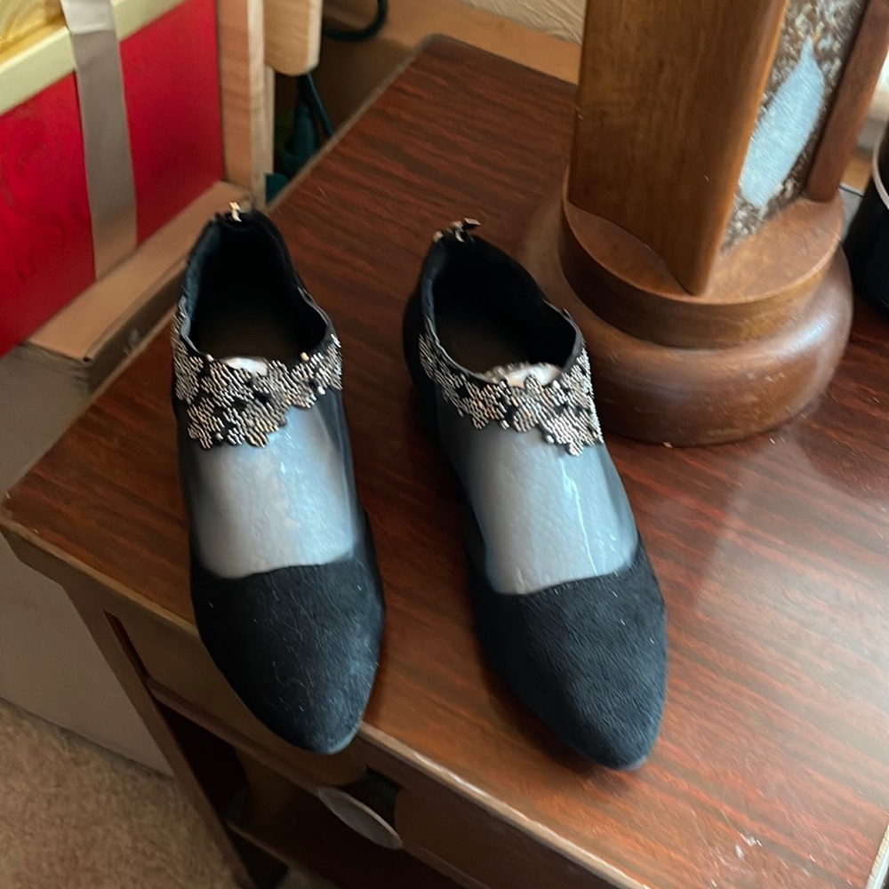Cute dressy flat shoes